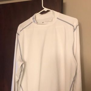 Men’s XL Cold Gear Long Sleeved Shirt